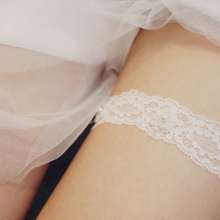 Lace Flower Bridal Thigh Ring Garter